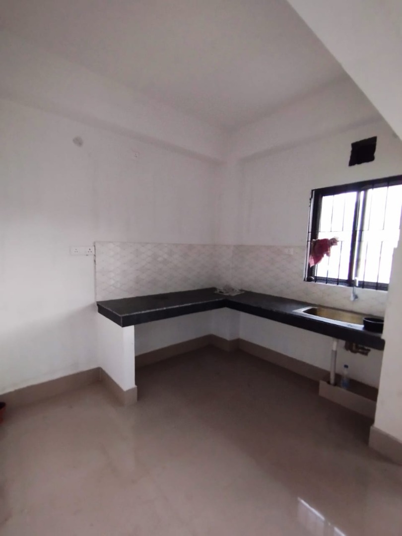 Unfurnished 3bhk in Pani Path, Milanpur, West Jyotinagar, Bamunimaidan, Guwahati, Assam for Rent
